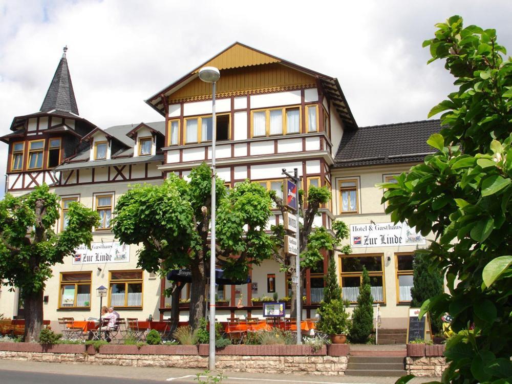 Gasthaus & Hotel Zur Linde Friedrichroda Luaran gambar